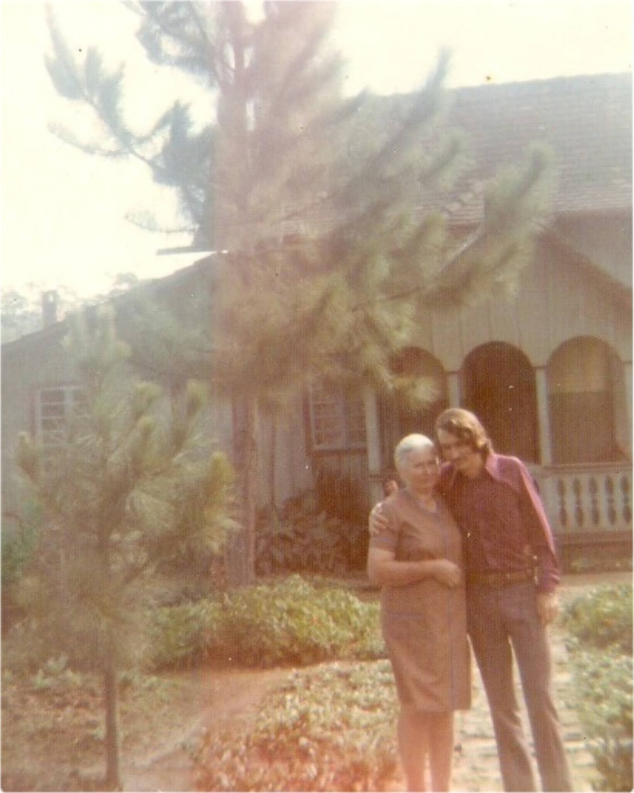 Segunda casa de Gabriel e Marta - foto 1973 Marta e Nilo.