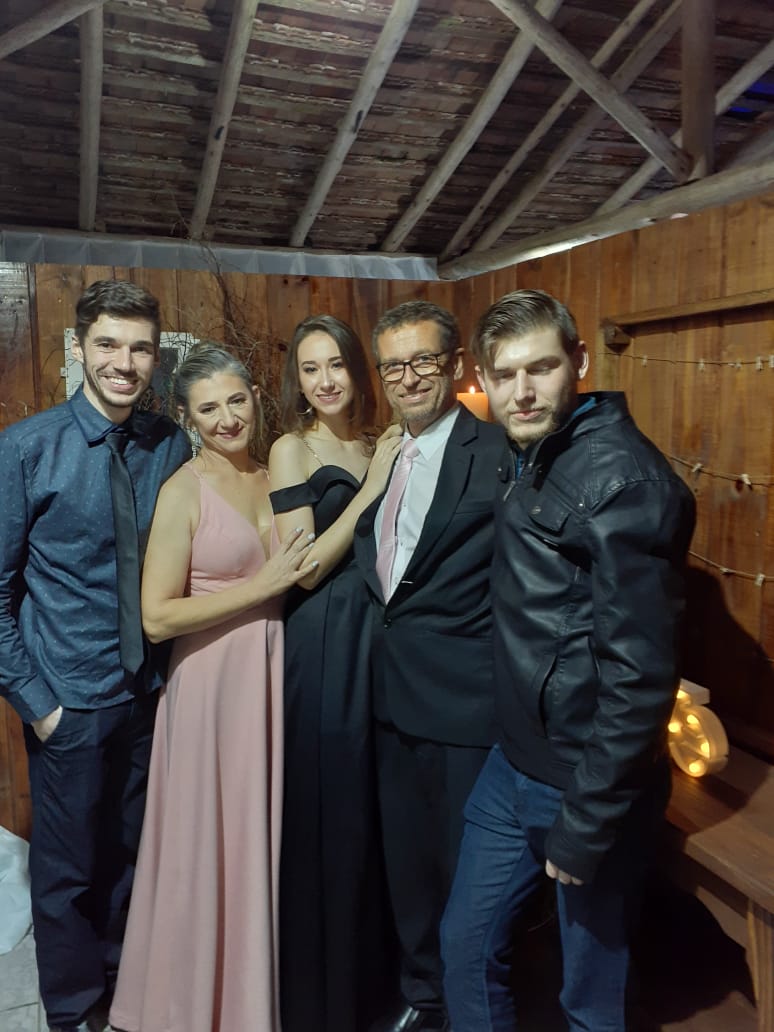Cristian Marcos, Marlisete, Camila, Lino Marcos, Cleiton. Foto 2019.