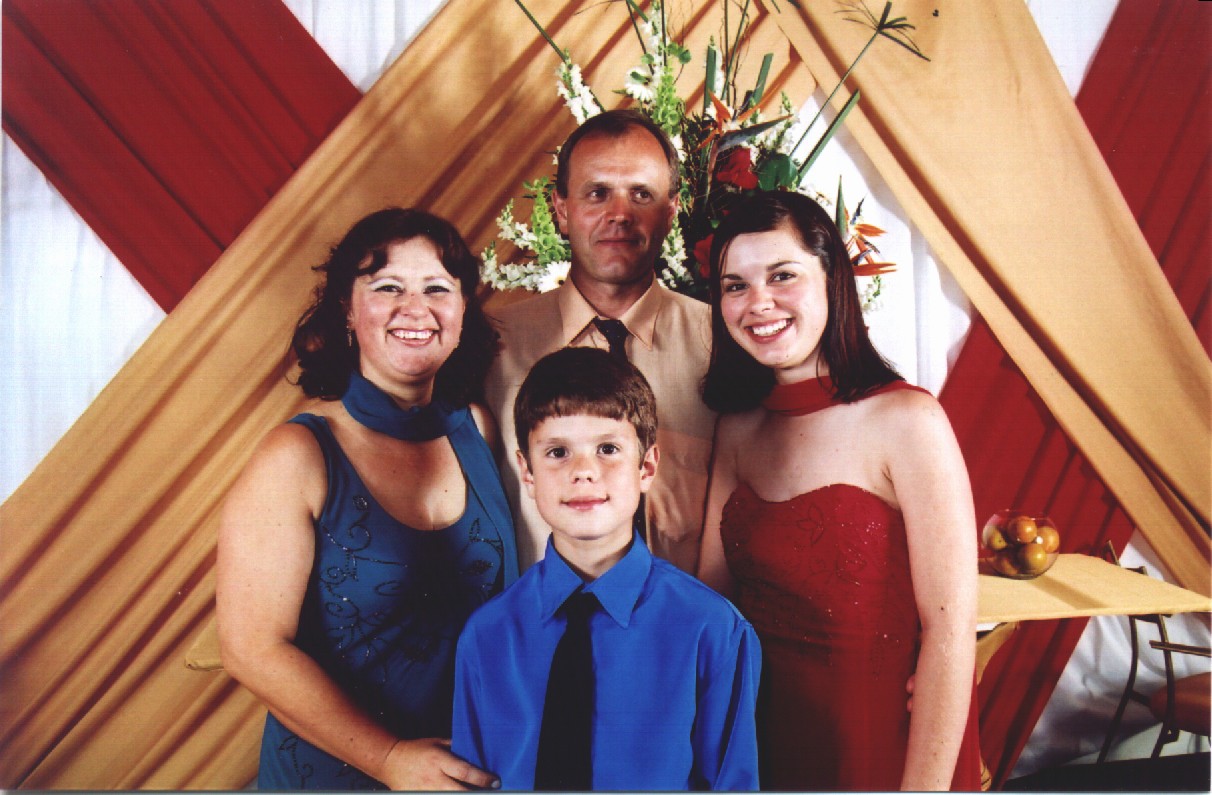 Maristella, Gilmar, André Luis, Laise. Foto de 2006